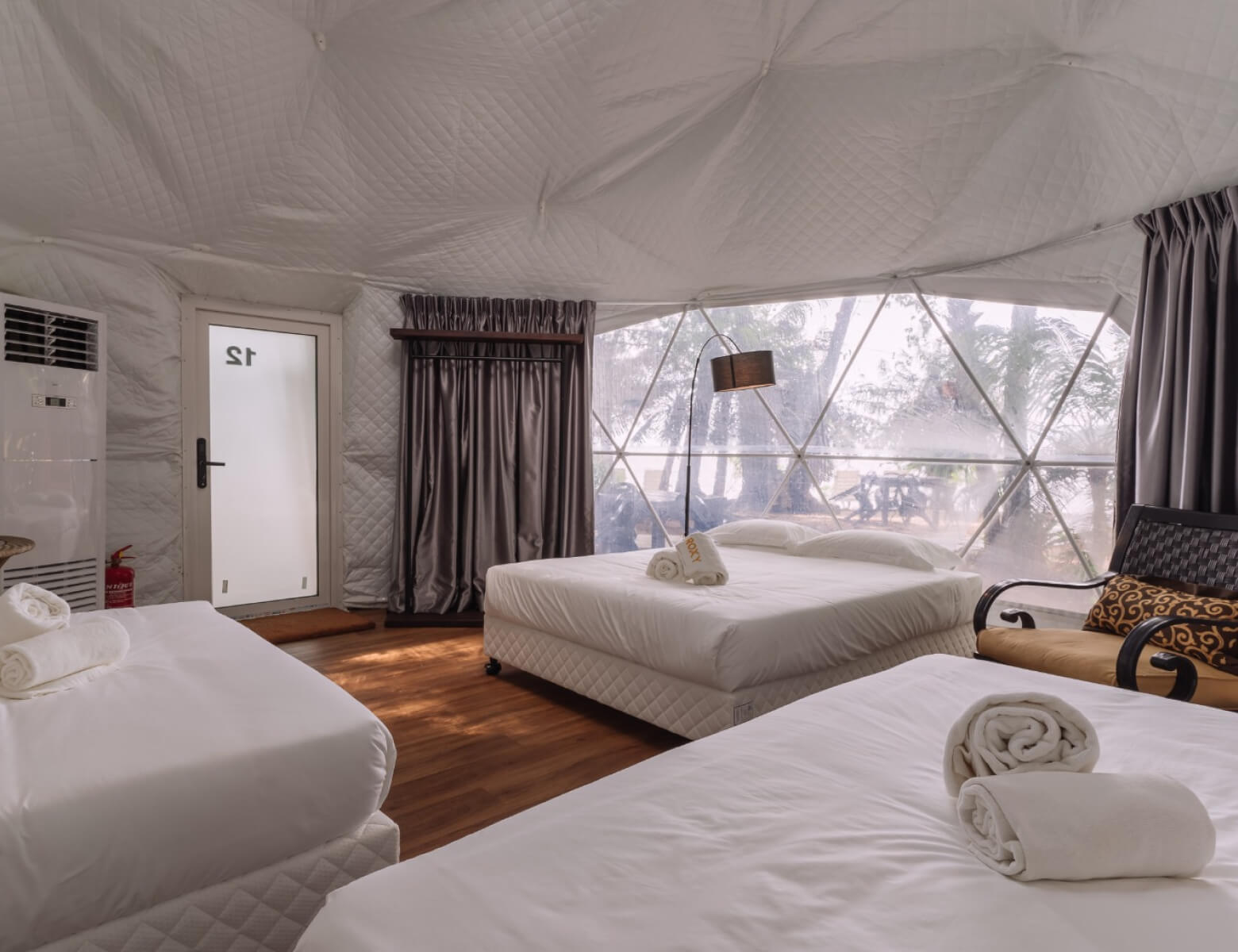 The Igloo – Beachside Glamping for Groups