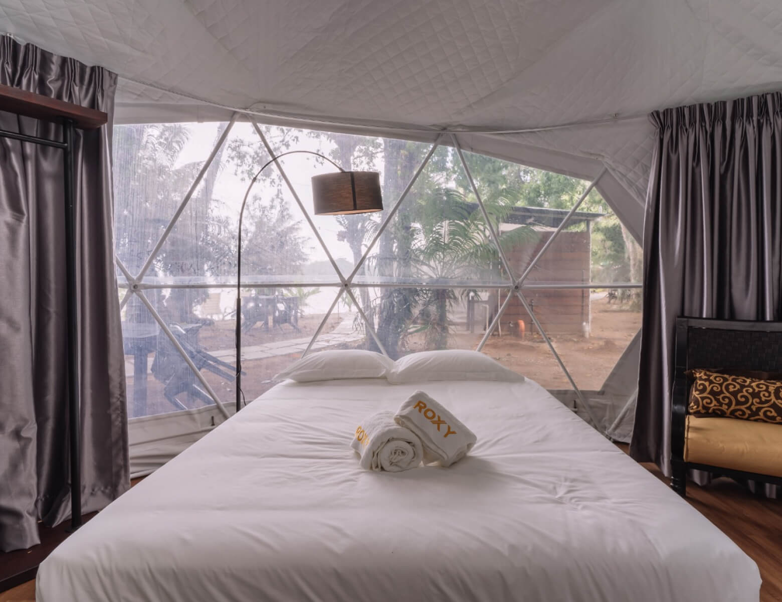 The Igloo – Beachside Glamping for Groups