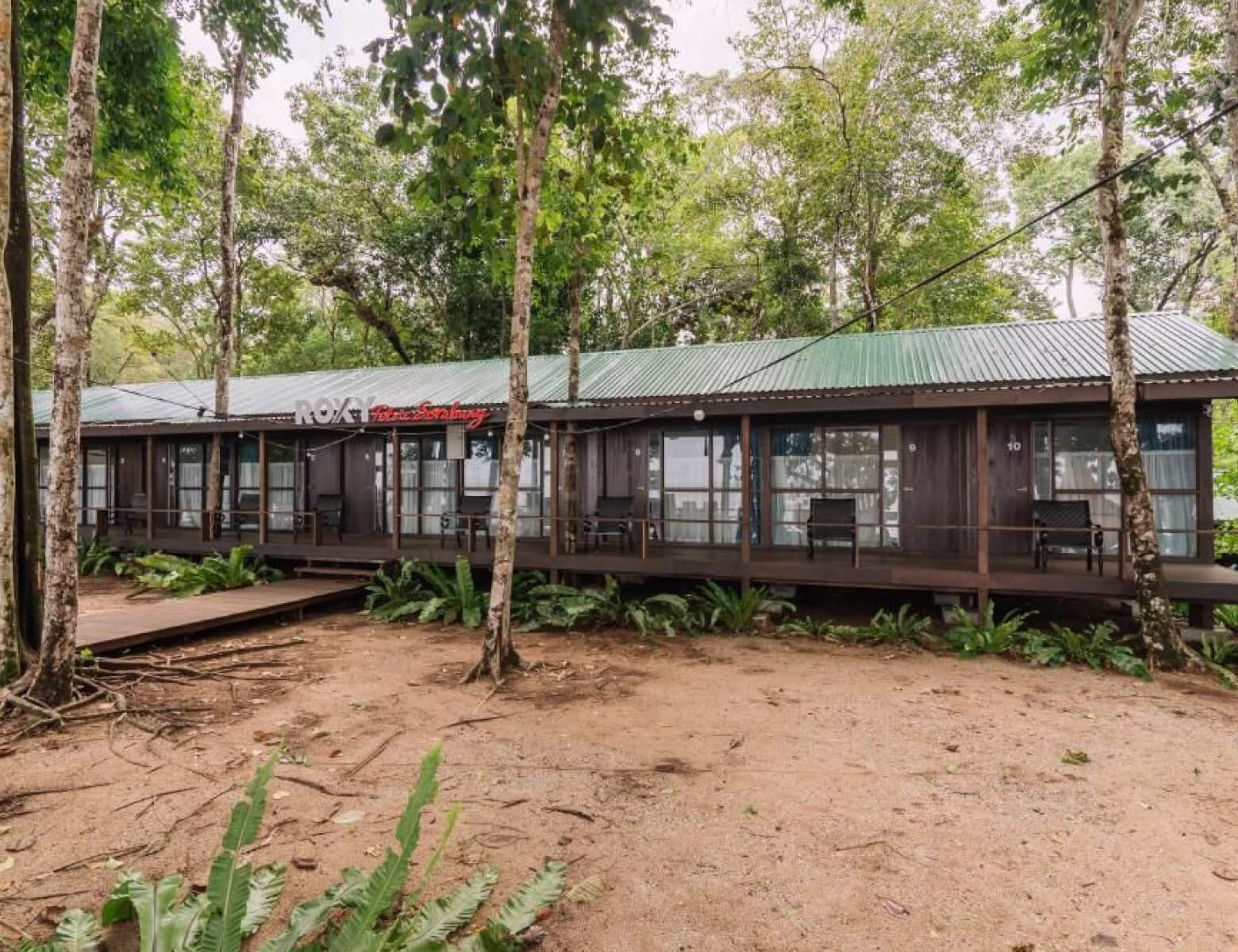 The Longhouse – A Cozy Coastal Escape